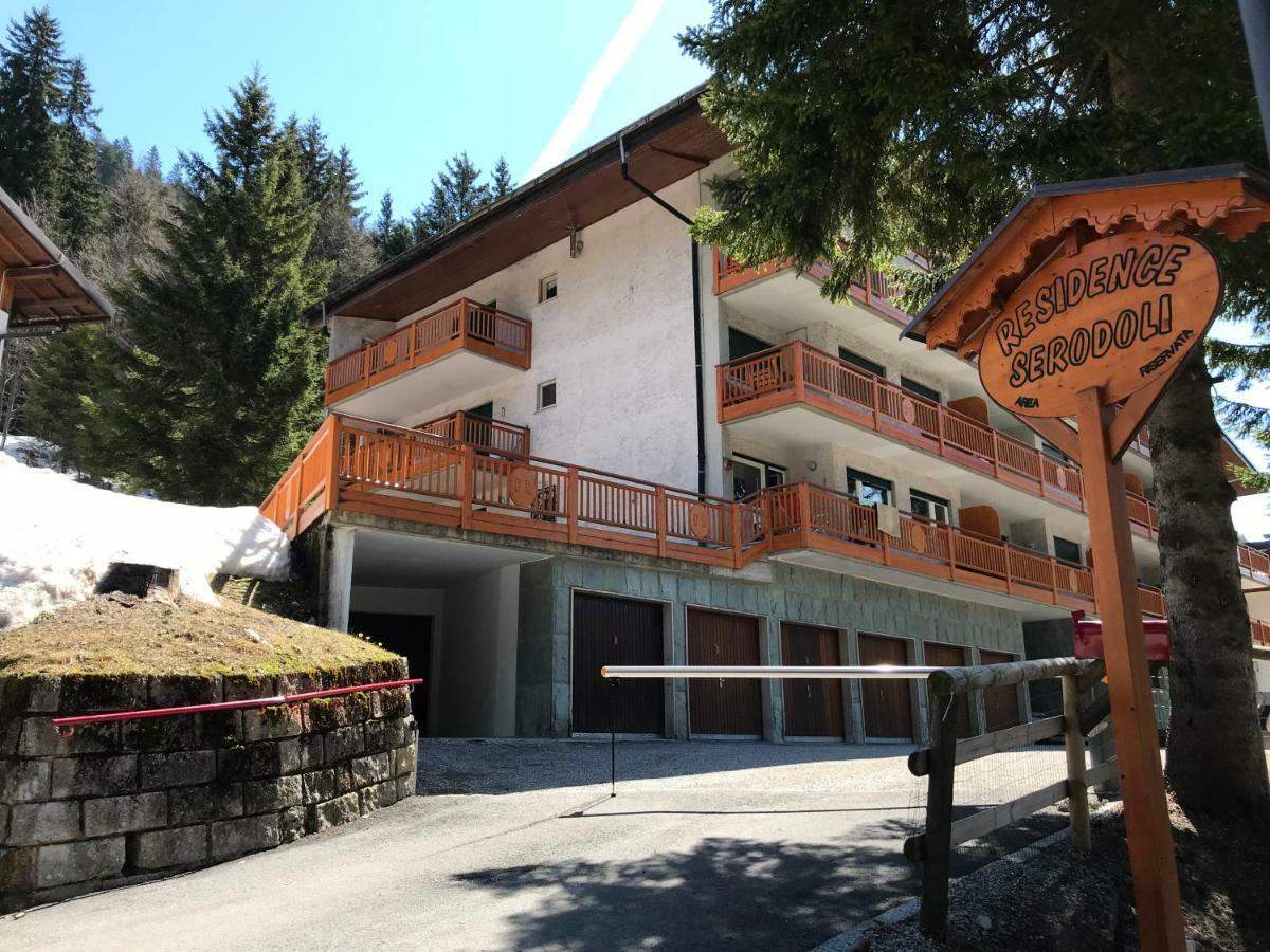 Casa Margherita Apartment Мадона ди Кампильо Екстериор снимка